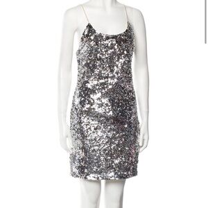 🪩‎ Alice + Olivia Dress cocktail in silver sequins size 8 tan straps